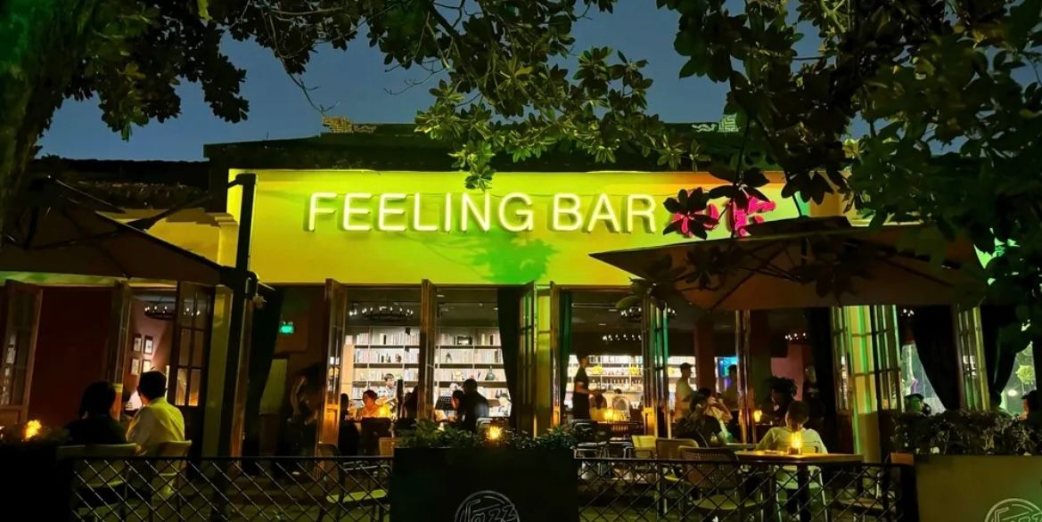 Feeling Bar