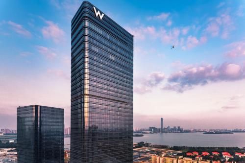 W Suzhou
