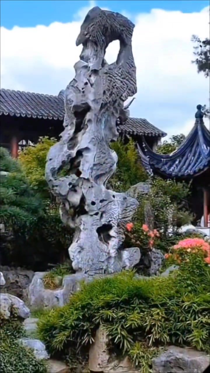 Lingering Garden